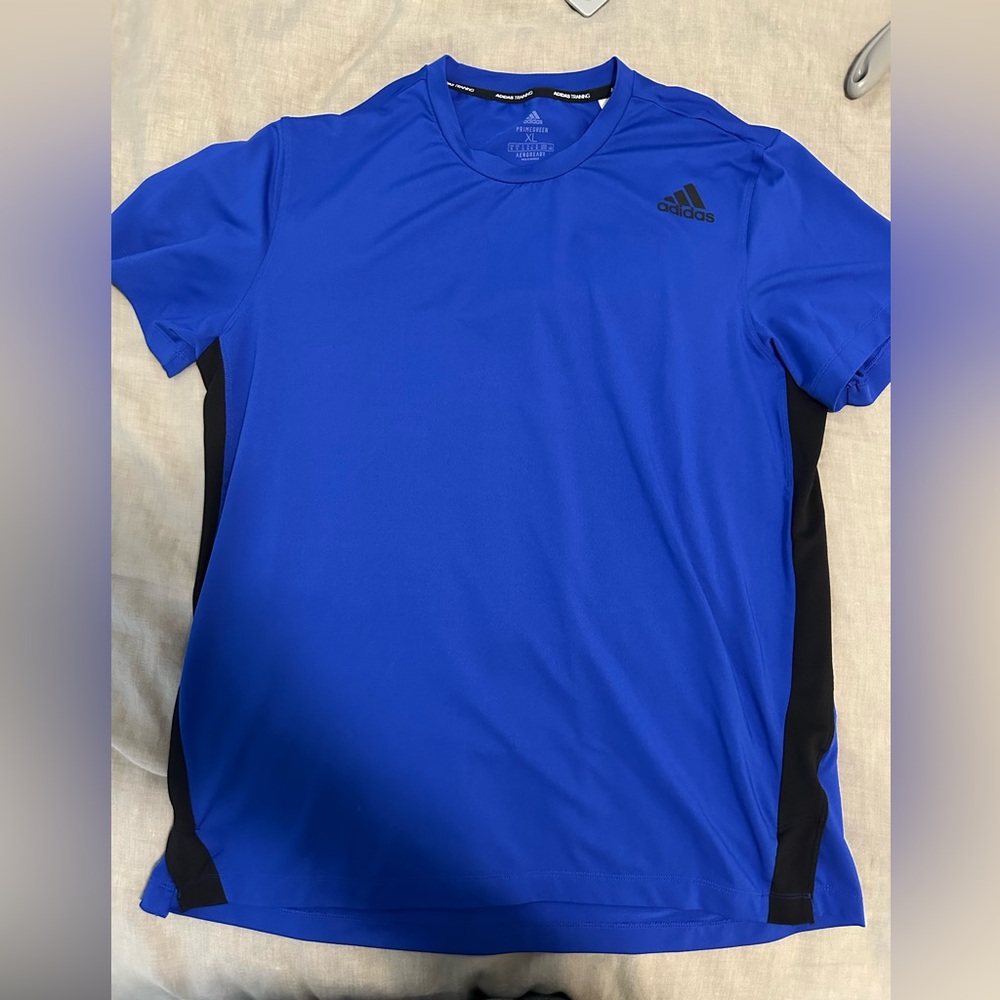 Adidas Workout shirt. XL. Dri fit